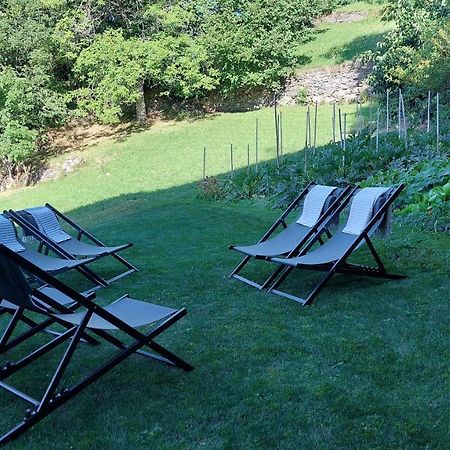Beb Luca76 Bed & Breakfast Avise Exterior foto