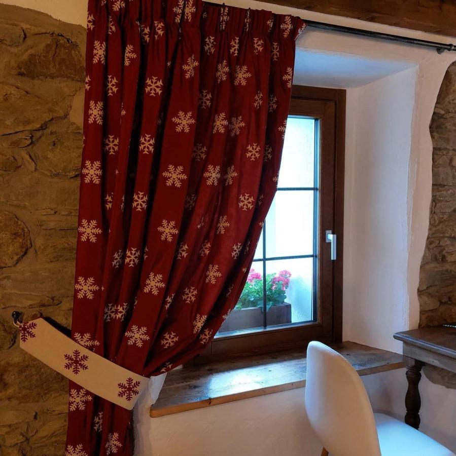 Beb Luca76 Bed & Breakfast Avise Exterior foto