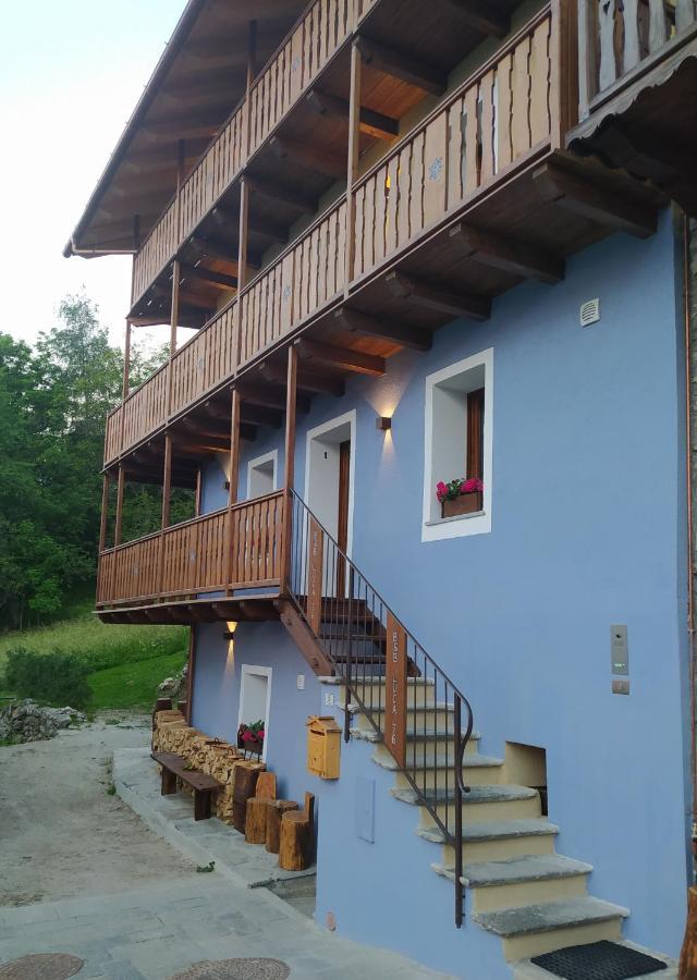 Beb Luca76 Bed & Breakfast Avise Exterior foto