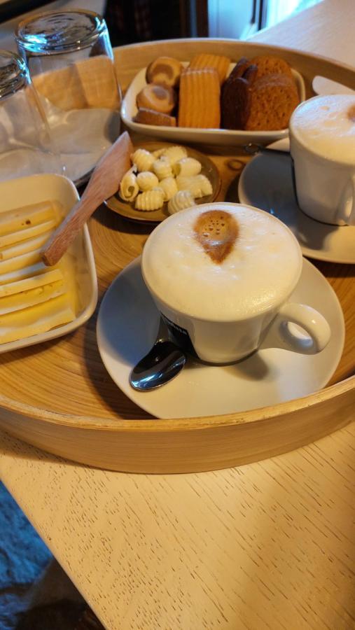Beb Luca76 Bed & Breakfast Avise Exterior foto