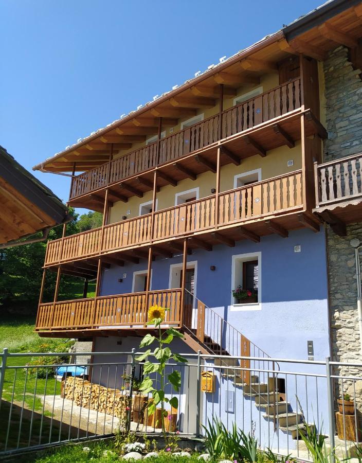 Beb Luca76 Bed & Breakfast Avise Exterior foto