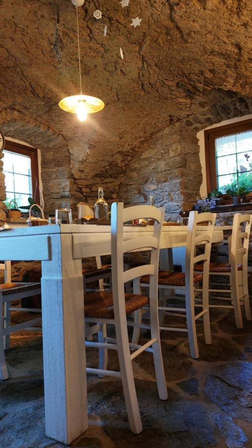 Beb Luca76 Bed & Breakfast Avise Exterior foto