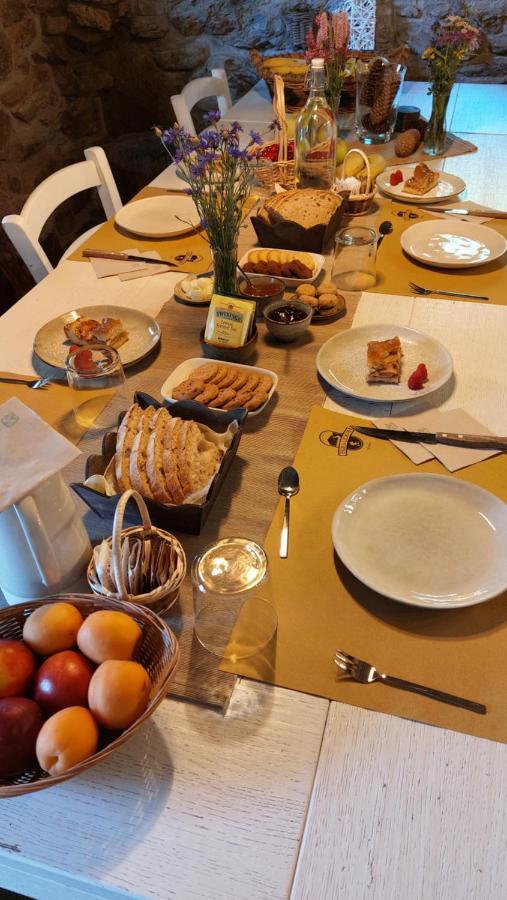 Beb Luca76 Bed & Breakfast Avise Exterior foto