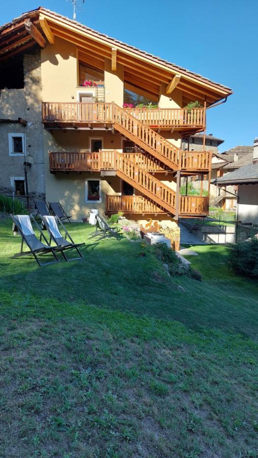 Beb Luca76 Bed & Breakfast Avise Exterior foto